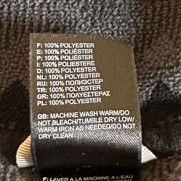 The North Face Women’s Zip Up Chevron Print Jacket w/ Cinched Waist - Picture 12 of 12